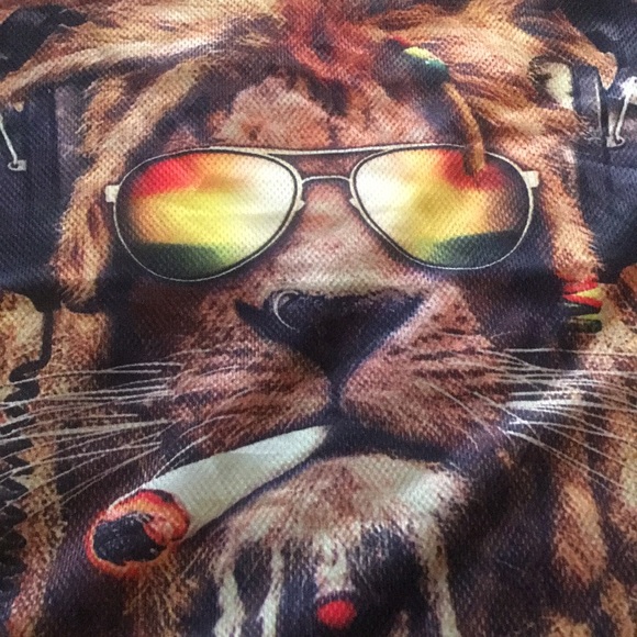 Graphics Jamaican Lion W/ Dreadlocks Streetwear Graffiti Print T-shirt 💯 Cotton - Picture 5 of 6